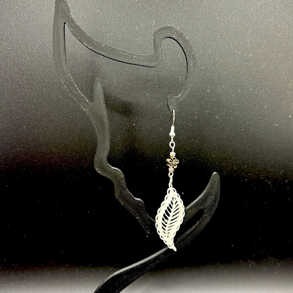 Leaf Earrings - Picture 4 of 6